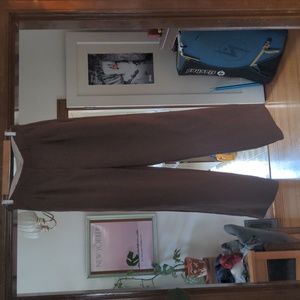 Aritzia Effortless Pant